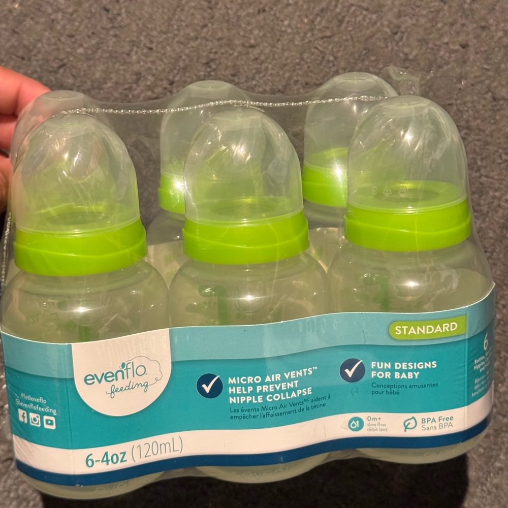 Evenflo feeding Baby Bottles with Green detailing 6ct